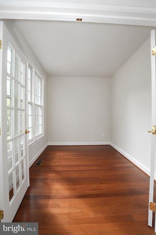 42848 SIDNEY PL, Ashburn, VA 20148