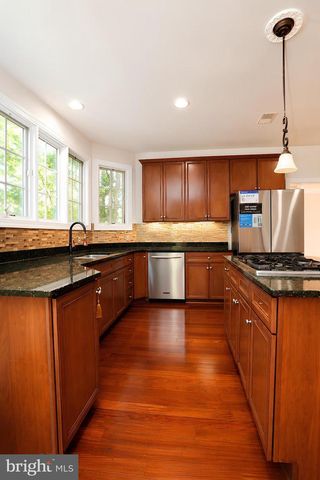 42848 SIDNEY PL, Ashburn, VA 20148