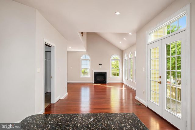 42848 SIDNEY PL, Ashburn, VA 20148