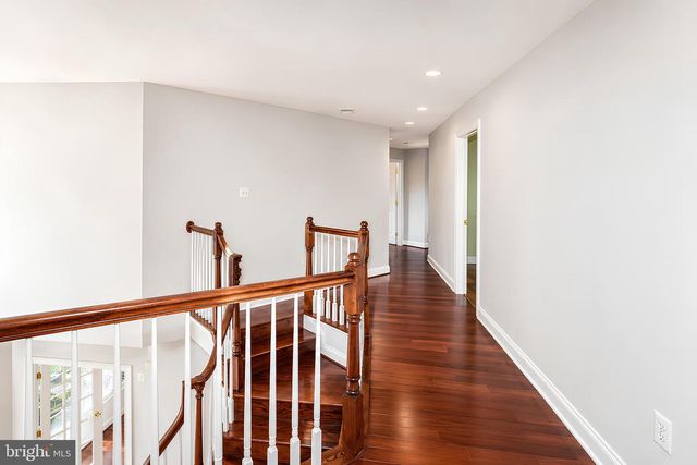 42848 SIDNEY PL, Ashburn, VA 20148