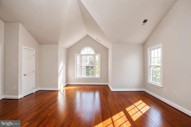 42848 SIDNEY PL, Ashburn, VA 20148