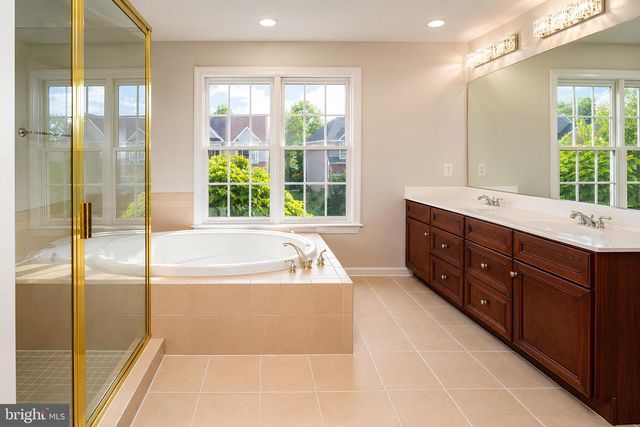 42848 SIDNEY PL, Ashburn, VA 20148