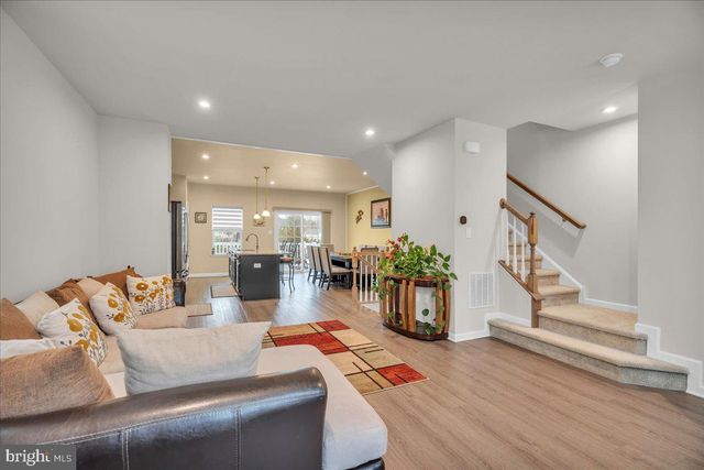 204 FREEDOM WAY, Sicklerville, NJ 08081