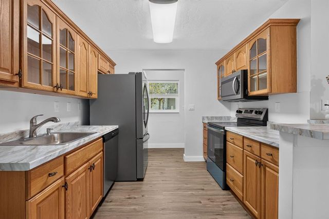 540 NE 61st Court, Oakland Park, FL 33334