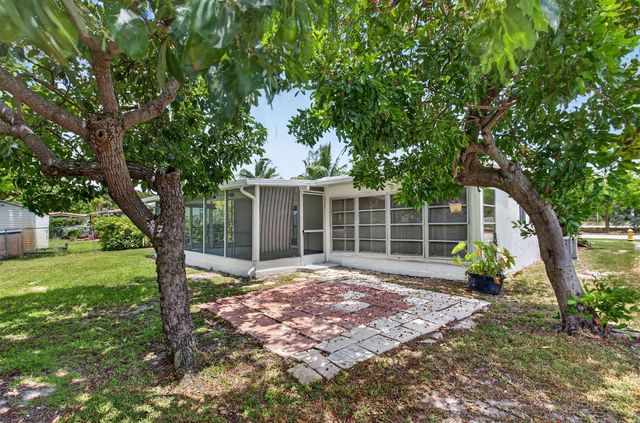 540 NE 61st Court, Oakland Park, FL 33334