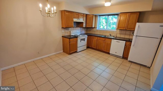 6A BUTTONWOOD RD, Voorhees, NJ 08043