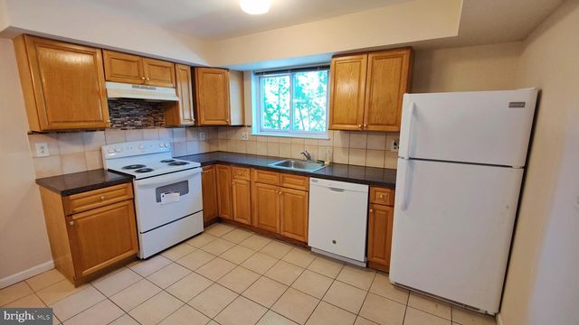 6A BUTTONWOOD RD, Voorhees, NJ 08043