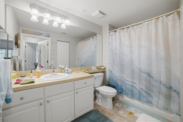 6101 Myrtlewood Circle W, Palm Beach Gardens, FL 33418