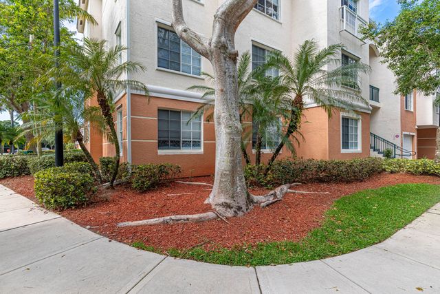 6101 Myrtlewood Circle W, Palm Beach Gardens, FL 33418