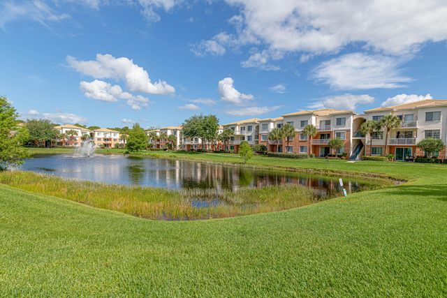 6101 Myrtlewood Circle W, Palm Beach Gardens, FL 33418