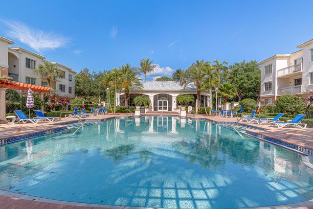 6101 Myrtlewood Circle W, Palm Beach Gardens, FL 33418