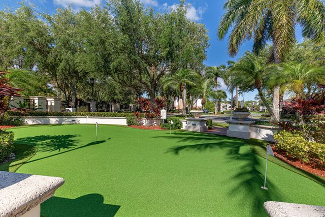 6101 Myrtlewood Circle W, Palm Beach Gardens, FL 33418