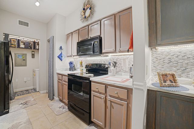 6101 Myrtlewood Circle W, Palm Beach Gardens, FL 33418