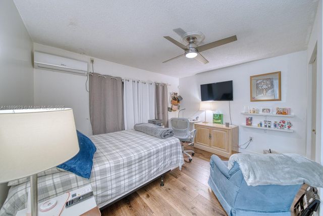 10000 SW 147th Ct A, Miami, FL 33196