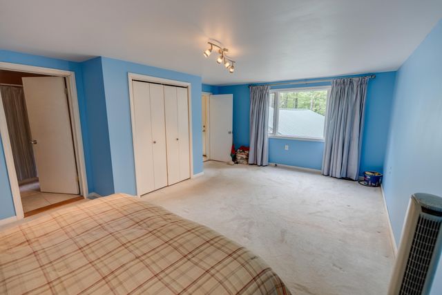 84 Anchorage Road, New Hampton, NH 03256