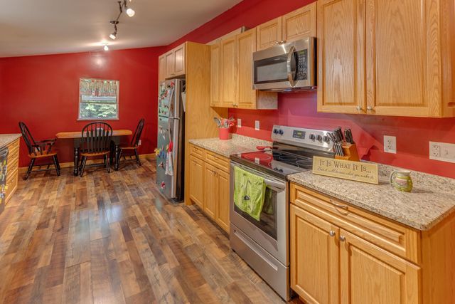 84 Anchorage Road, New Hampton, NH 03256