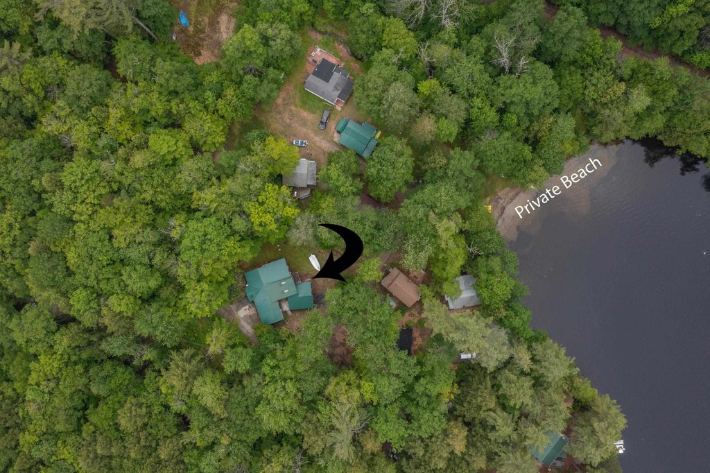 84 Anchorage Road, New Hampton, NH 03256