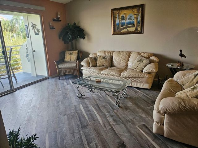 6011 BAHIA DEL MAR BOULEVARD 255, St Petersburg, FL 33715