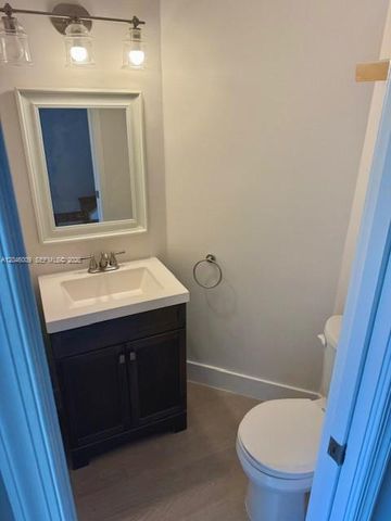 101 NE 8th Ave 1, Fort Lauderdale, FL 33301
