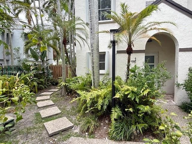 101 NE 8th Ave 1, Fort Lauderdale, FL 33301