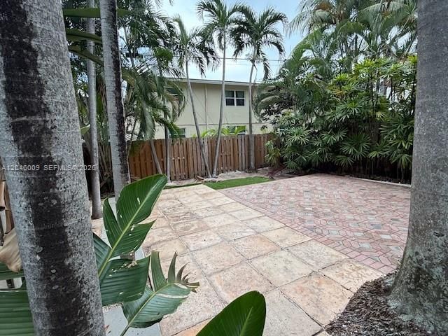 101 NE 8th Ave 1, Fort Lauderdale, FL 33301