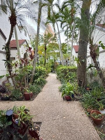 101 NE 8th Ave 1, Fort Lauderdale, FL 33301