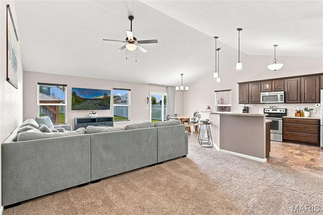 1854 Iron Mountain Drive, Festus, MO 63028
