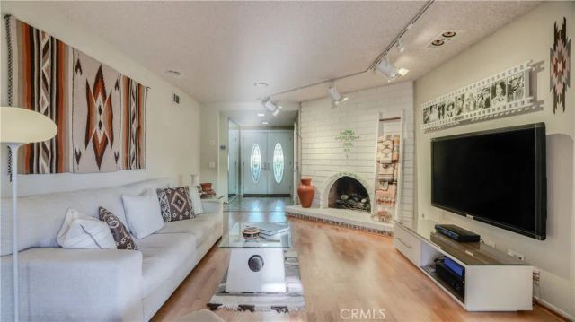 2117 Capuchin Way, Claremont, CA 91711