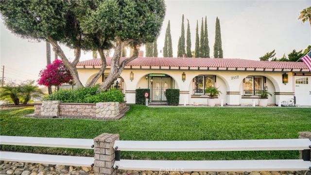 2117 Capuchin Way, Claremont, CA 91711