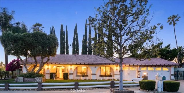 2117 Capuchin Way, Claremont, CA 91711