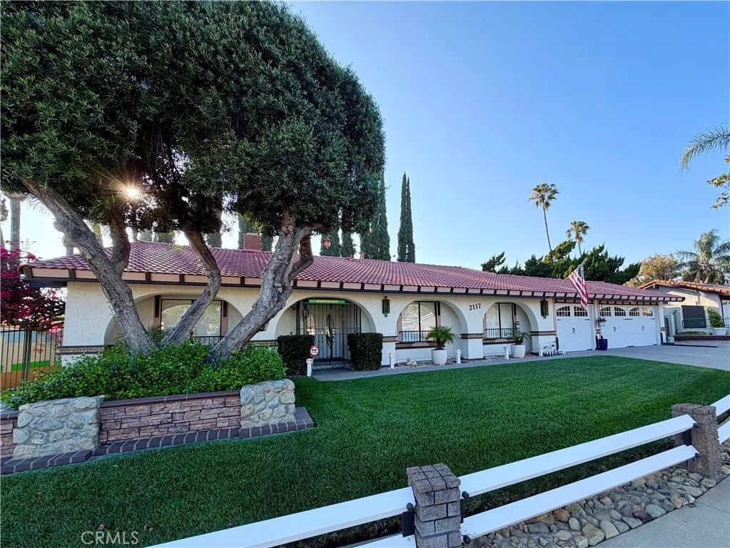 2117 Capuchin Way, Claremont, CA 91711