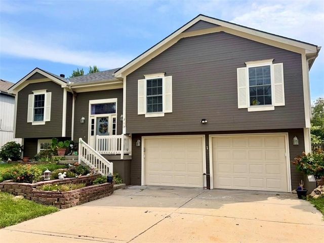 715 NE 107th Terrace, Kansas City, MO 64155