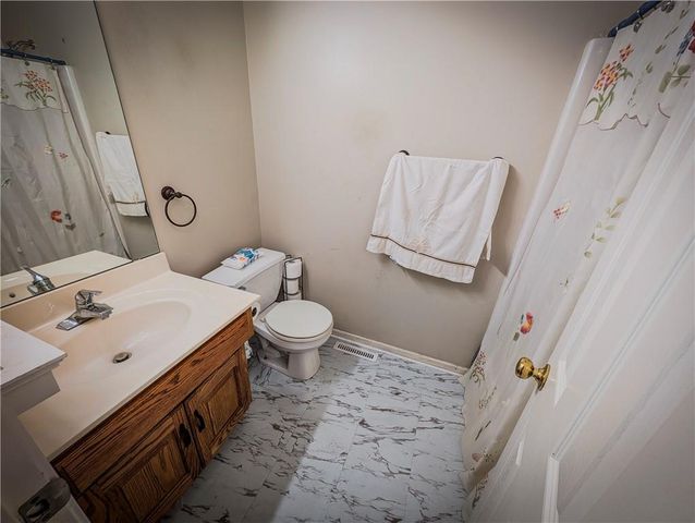 715 NE 107th Terrace, Kansas City, MO 64155