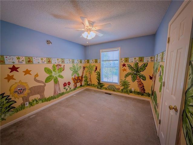 715 NE 107th Terrace, Kansas City, MO 64155