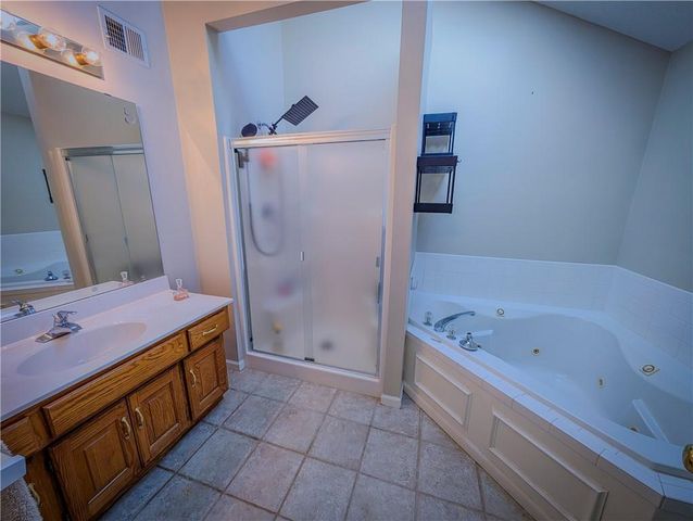 715 NE 107th Terrace, Kansas City, MO 64155