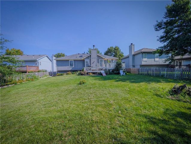 715 NE 107th Terrace, Kansas City, MO 64155