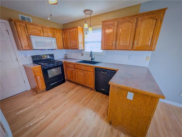 715 NE 107th Terrace, Kansas City, MO 64155