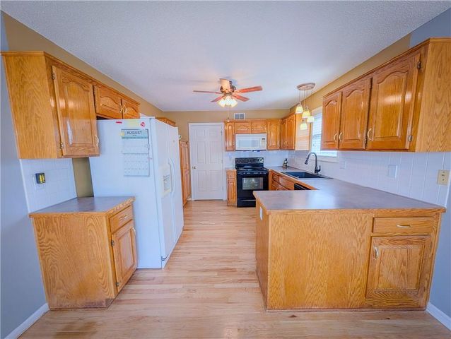 715 NE 107th Terrace, Kansas City, MO 64155