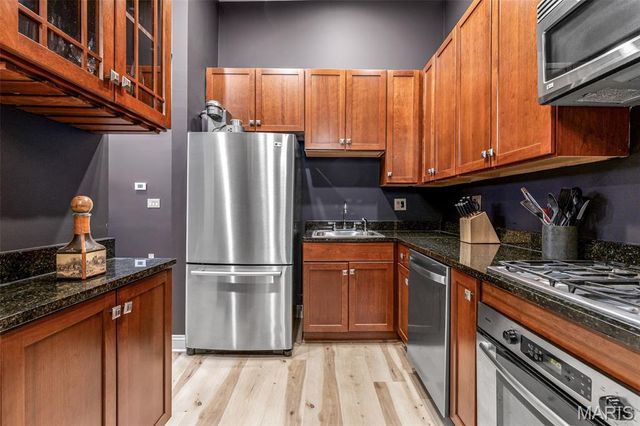 1913 Senate Street A, St Louis, MO 63118