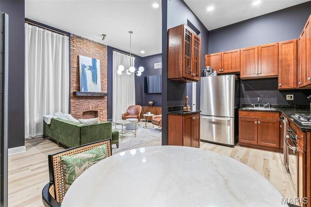 1913 Senate Street A, St Louis, MO 63118