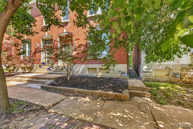 1913 Senate Street A, St Louis, MO 63118