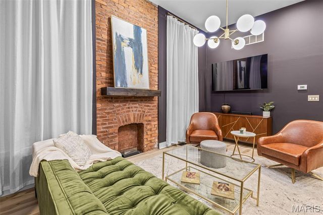 1913 Senate Street A, St Louis, MO 63118