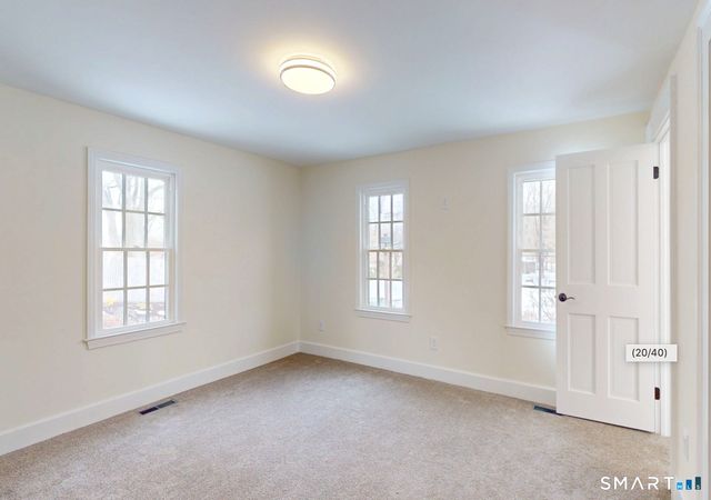 5 Hollister Way North, Glastonbury, CT 06033