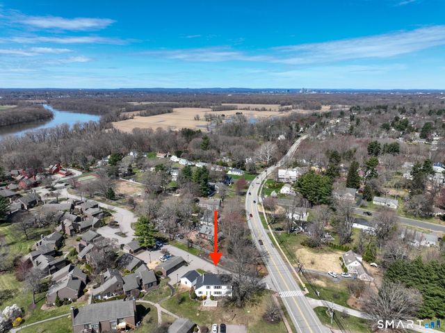 5 Hollister Way North, Glastonbury, CT 06033