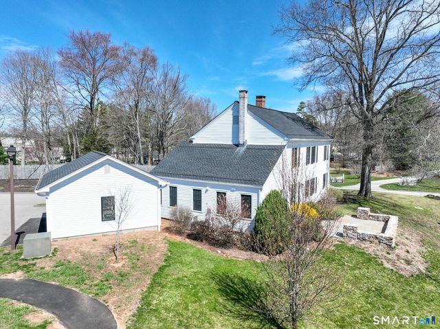 5 Hollister Way North, Glastonbury, CT 06033