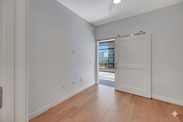 1212 Demonbreun St Apt 804, Nashville, TN 37203