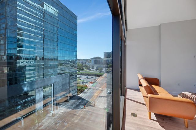 1212 Demonbreun St Apt 804, Nashville, TN 37203