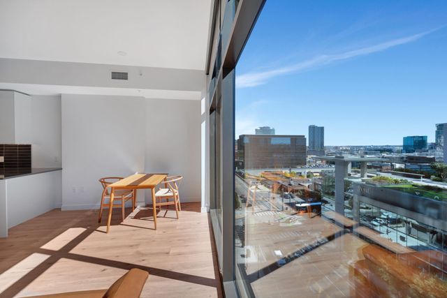 1212 Demonbreun St Apt 804, Nashville, TN 37203
