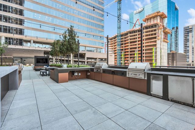 1212 Demonbreun St Apt 804, Nashville, TN 37203