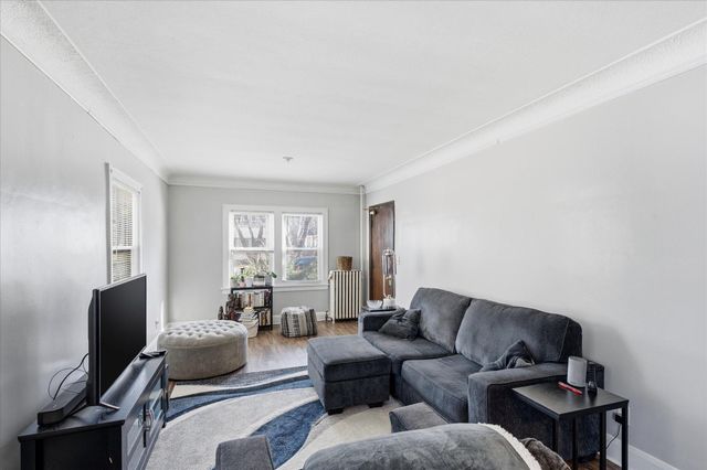 4333 Fremont Avenue N, Minneapolis, MN 55412